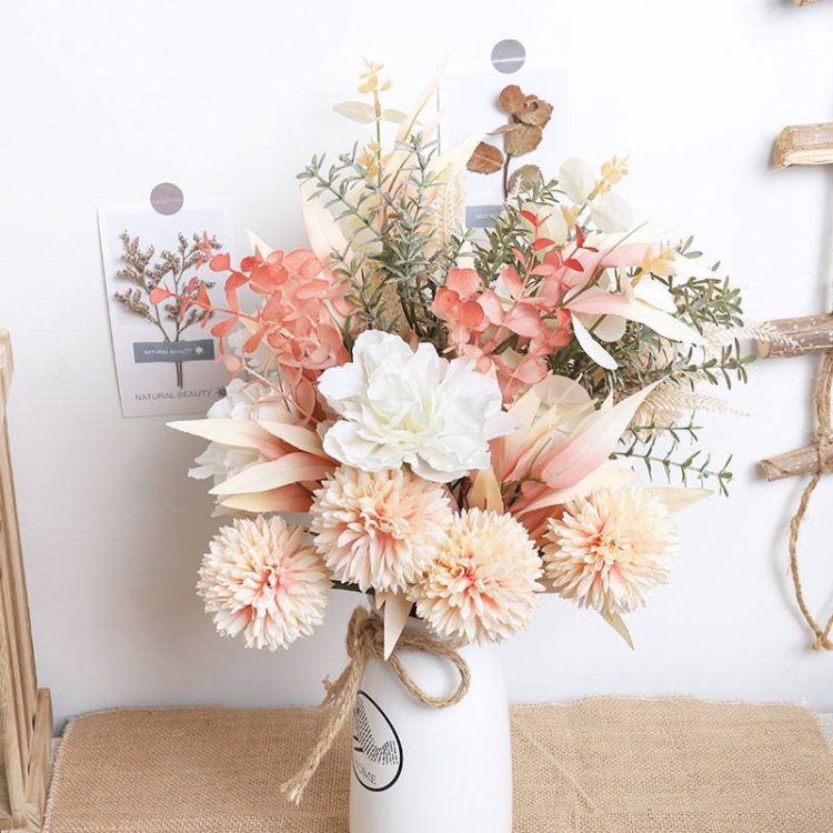 11 Cheap Gifts Under 20 for Everyone on Your List