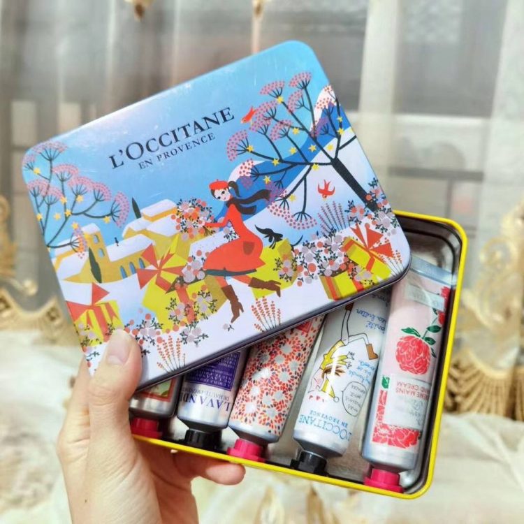 11 Cheap Gifts Under 20 for Everyone on Your List