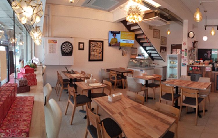 Marie Lapis Cafe Interior