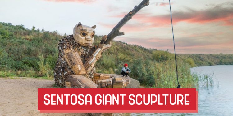 Sentosa Giant Sculpture