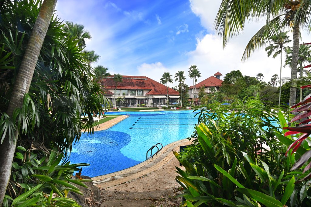 Seletar Country Club Swimming Pool Poolside Cafe Dining Restaurants Khatib Yishun