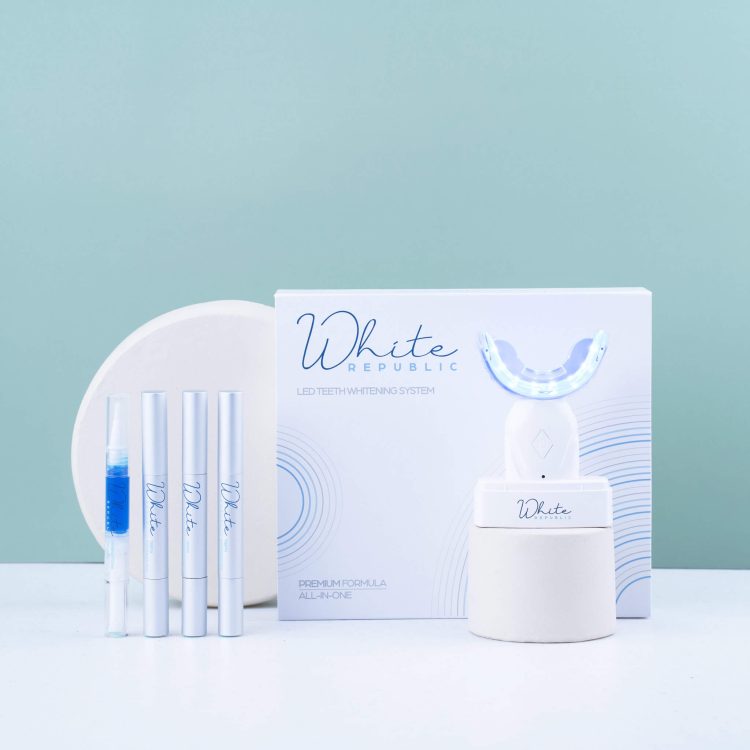 White Republic Teeth Whitening Kit 