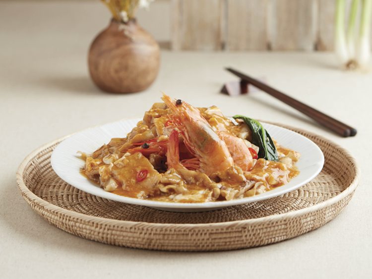 Braised Big Prawn Hor Fun with Prawn Broth